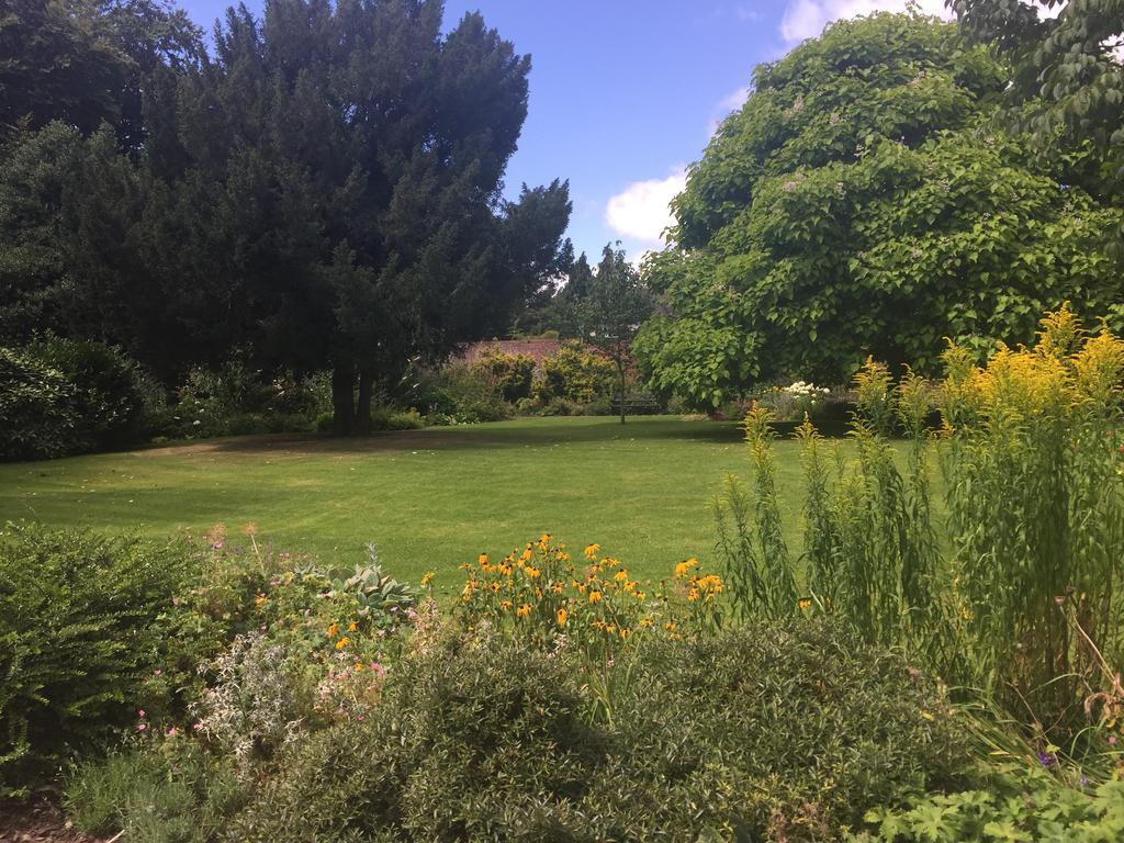 Mansfield Manor Hotel Dış mekan fotoğraf